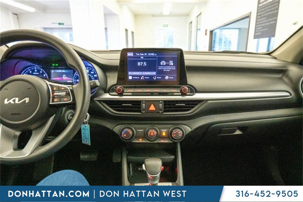 Used 2024 Kia Forte LXS image 8