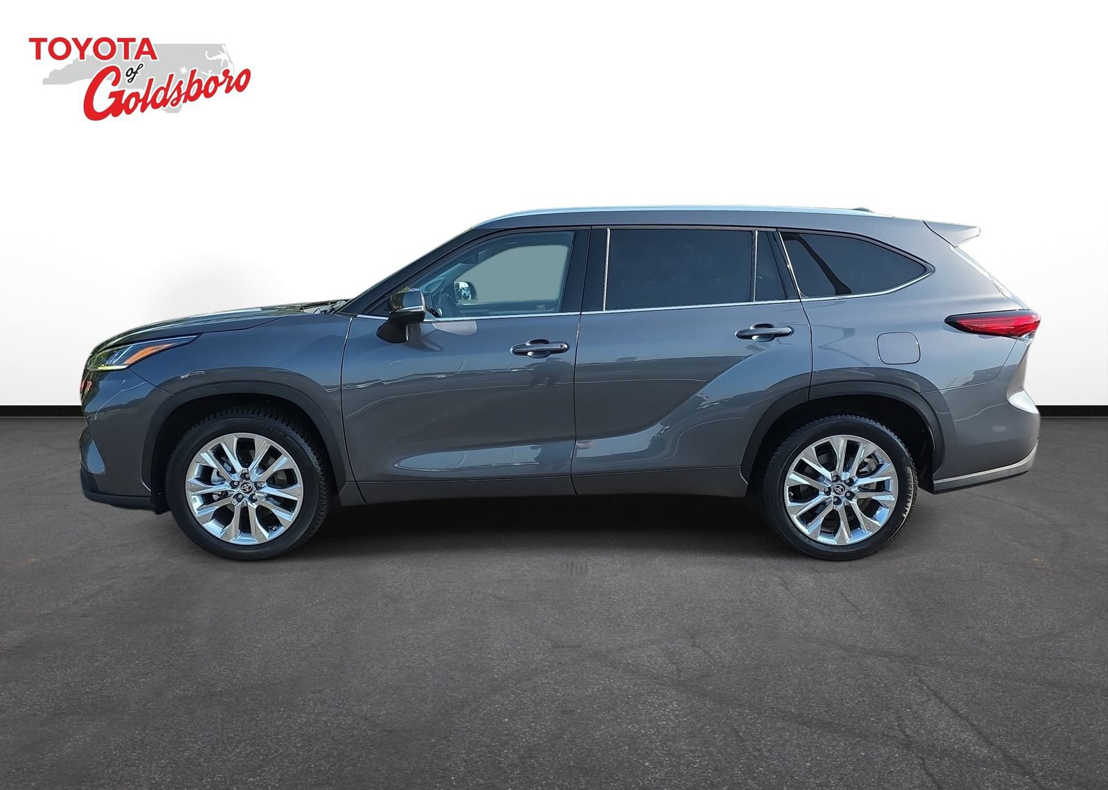 Used 2020 Toyota Highlander Limited FWD image 8
