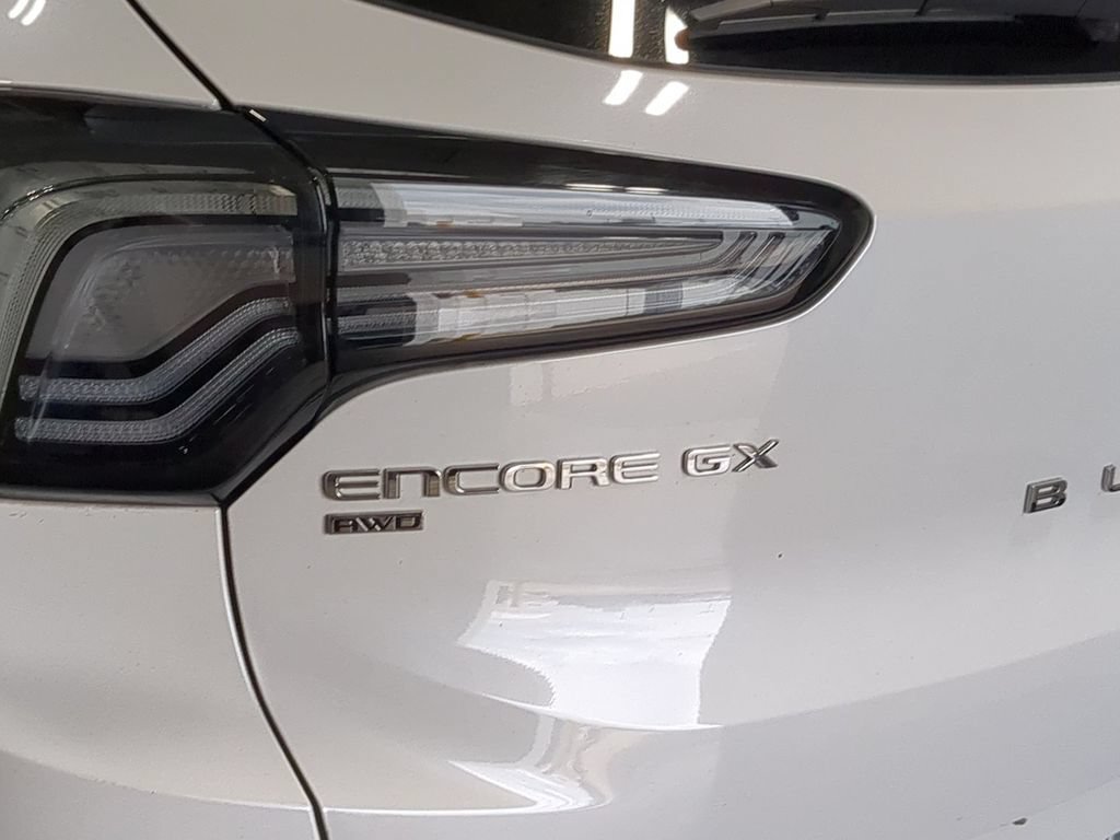 Used 2024 Buick Encore GX Avenir w/ Avenir Technology Package AWD/4WD image 16