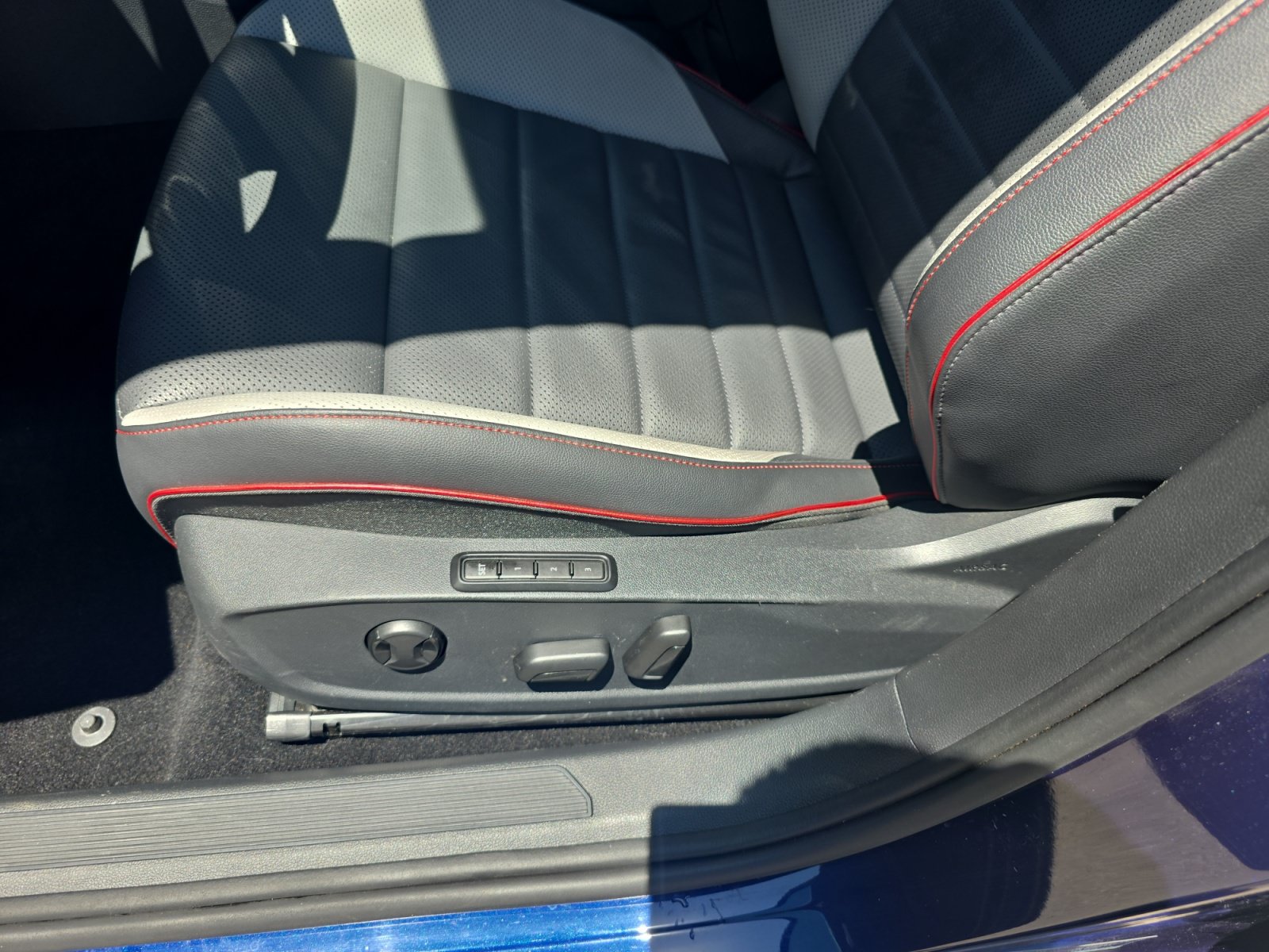 Certified 2023 Volkswagen GTI SE w/ SE Leather Package FWD image 14