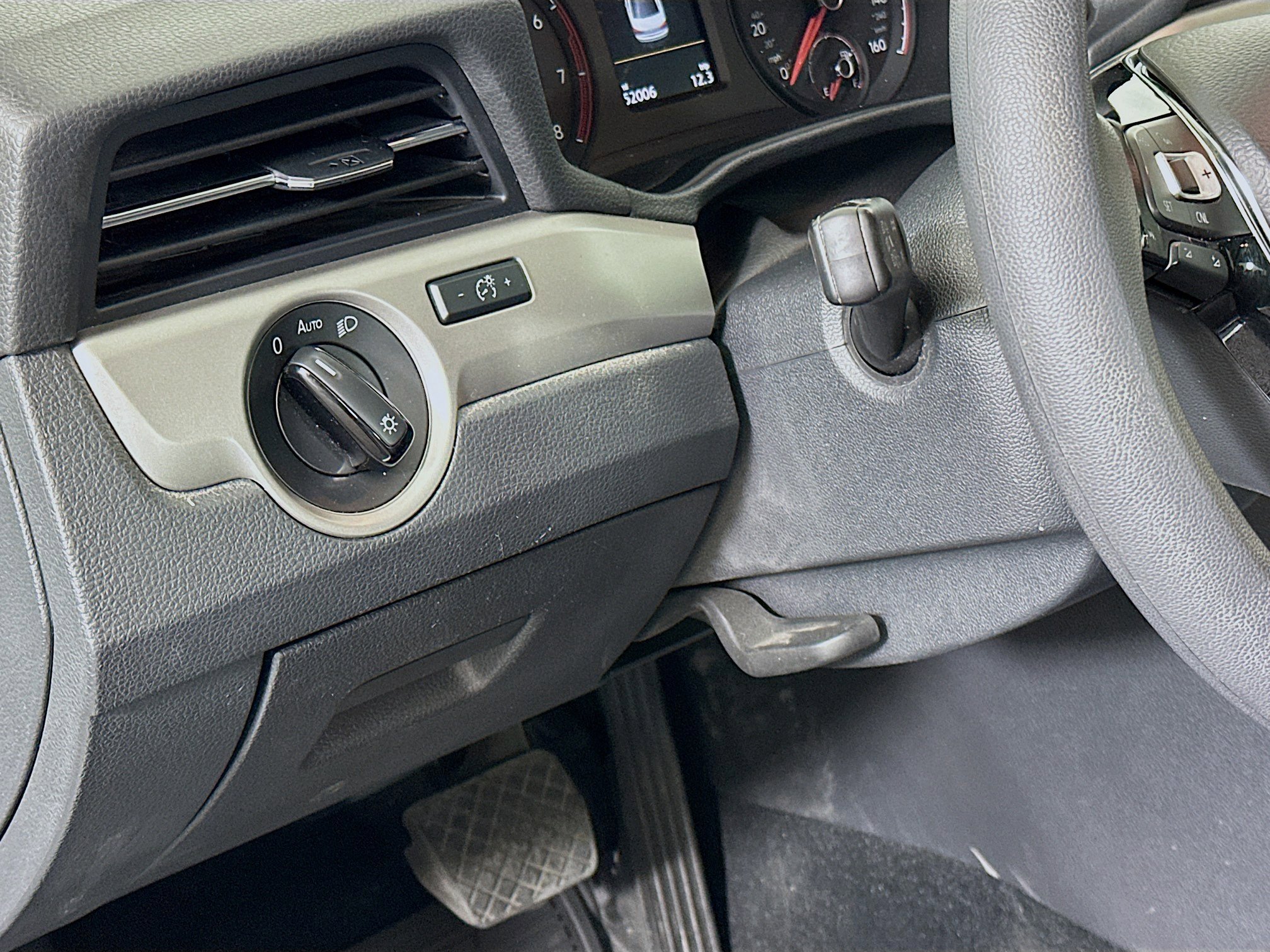 Used 2020 Volkswagen Passat 2.0T S image 17