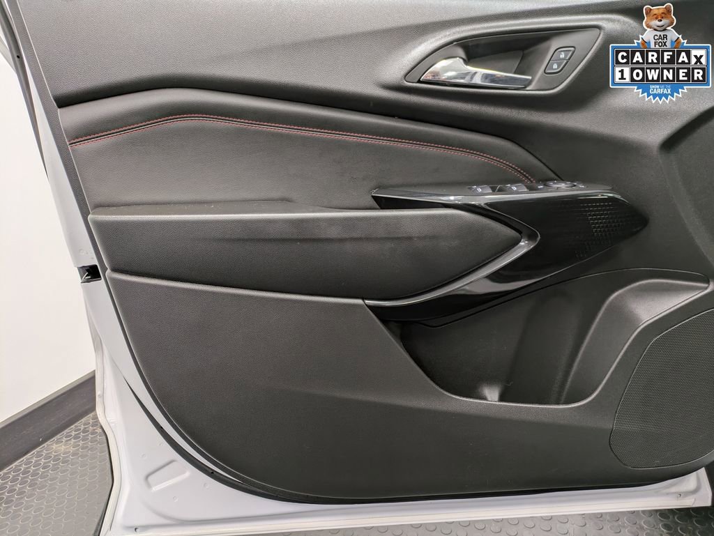 Used 2025 Chevrolet Trax RS w/ Driver Confidence Package image 8
