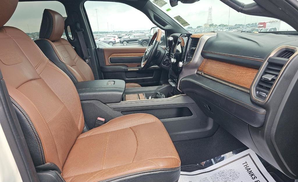 Used 2019 RAM 3500 Limited w/ Max Tow Package AWD/4WD image 16