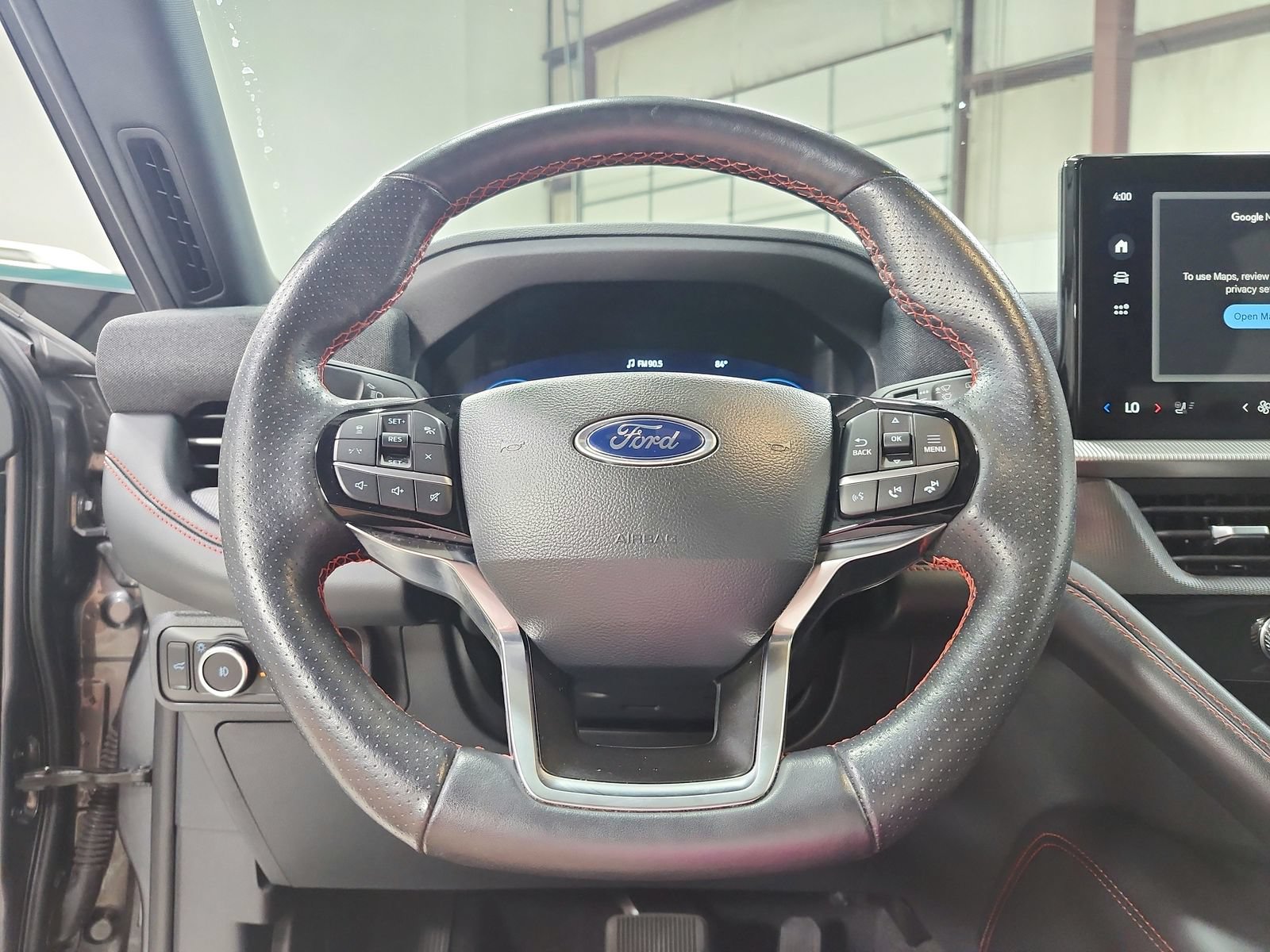 Used 2025 Ford Explorer ST-Line w/ ST-Line Street Pack AWD/4WD image 22