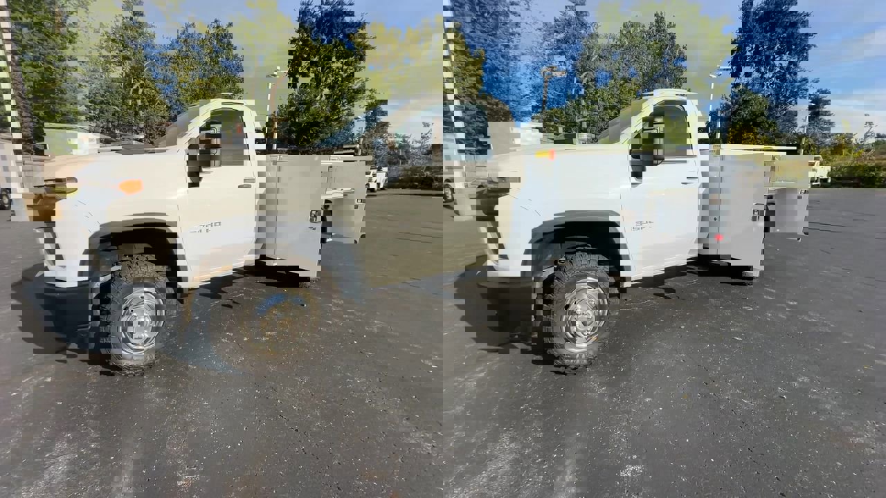 Used 2022 Chevrolet Silverado 3500 W/T w/ WT Convenience Package image 4