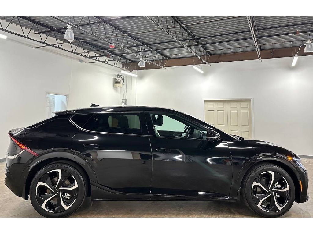 Used 2023 Kia EV6 GT-Line w/ GT-Line Suede Seat Package AWD/4WD image 9
