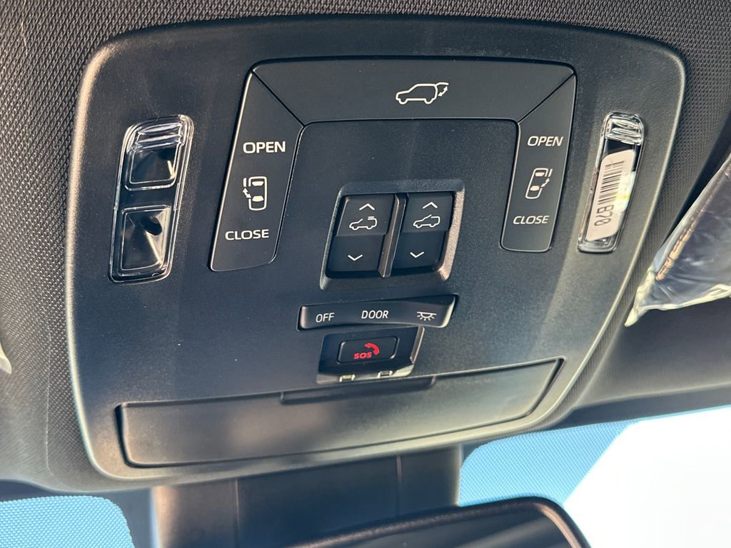 New 2026 Toyota Sienna XLE Woodland Edition image 30