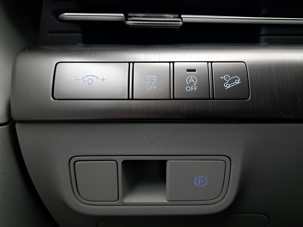 New 2026 Hyundai Kona SE AWD/4WD image 23