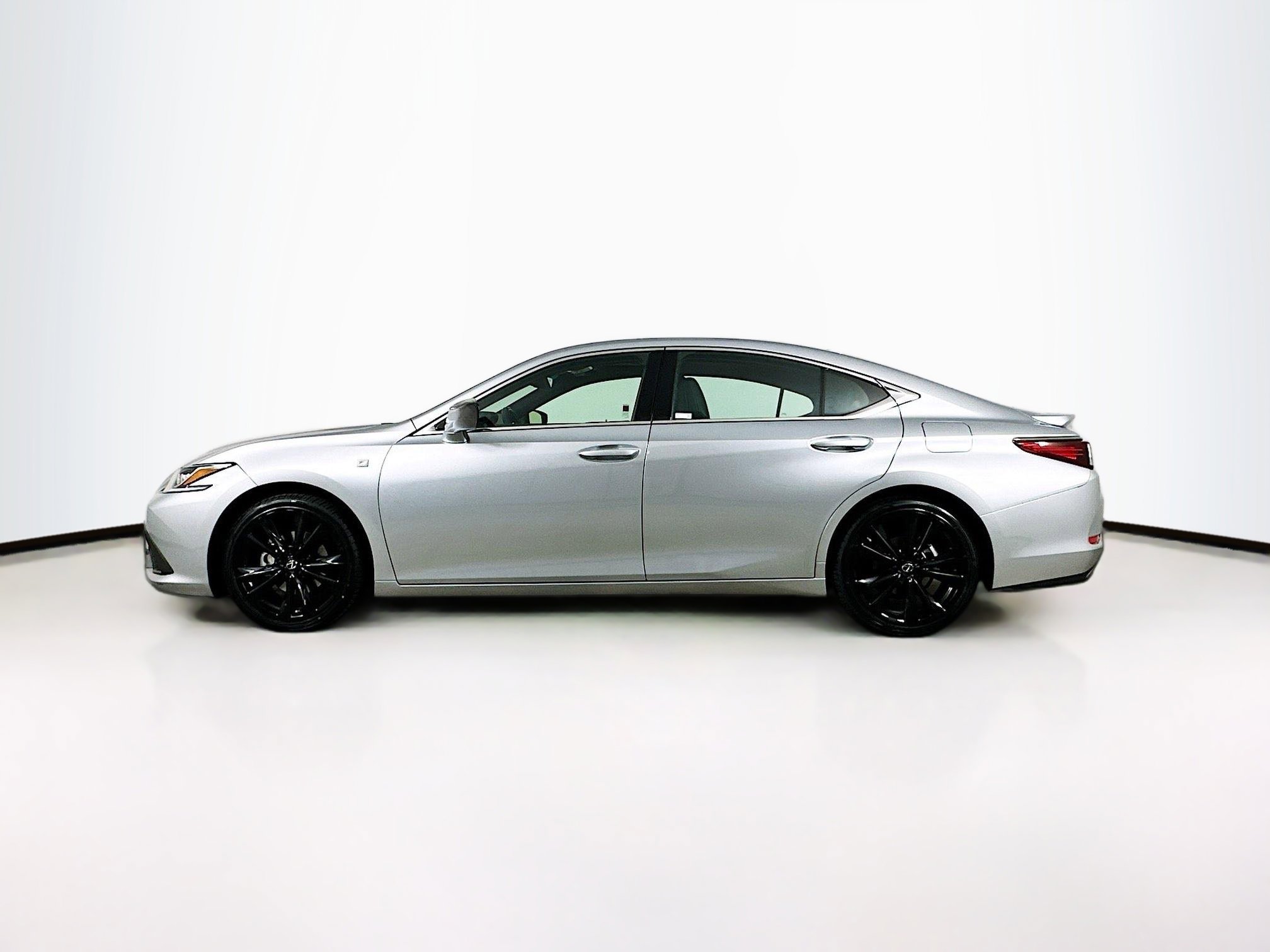 Used 2023 Lexus ES 350 F Sport w/ Accessory Package (Z2) image 4