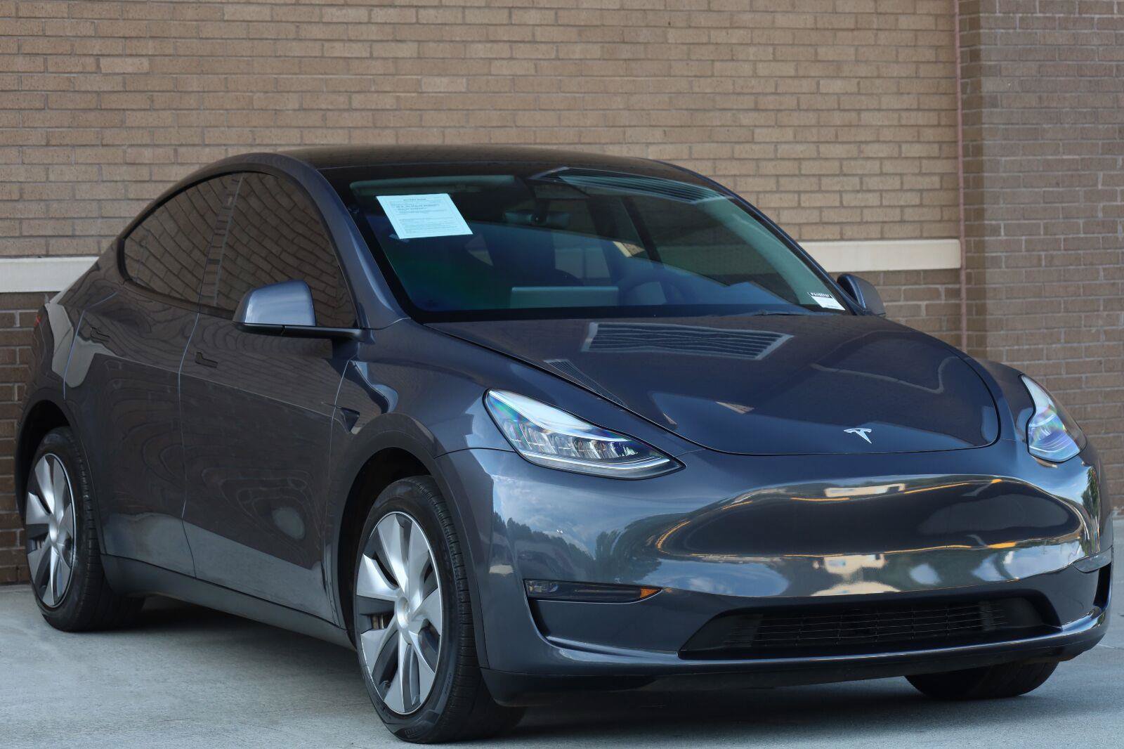 Used 2023 Tesla Model Y Long Range AWD/4WD image 7
