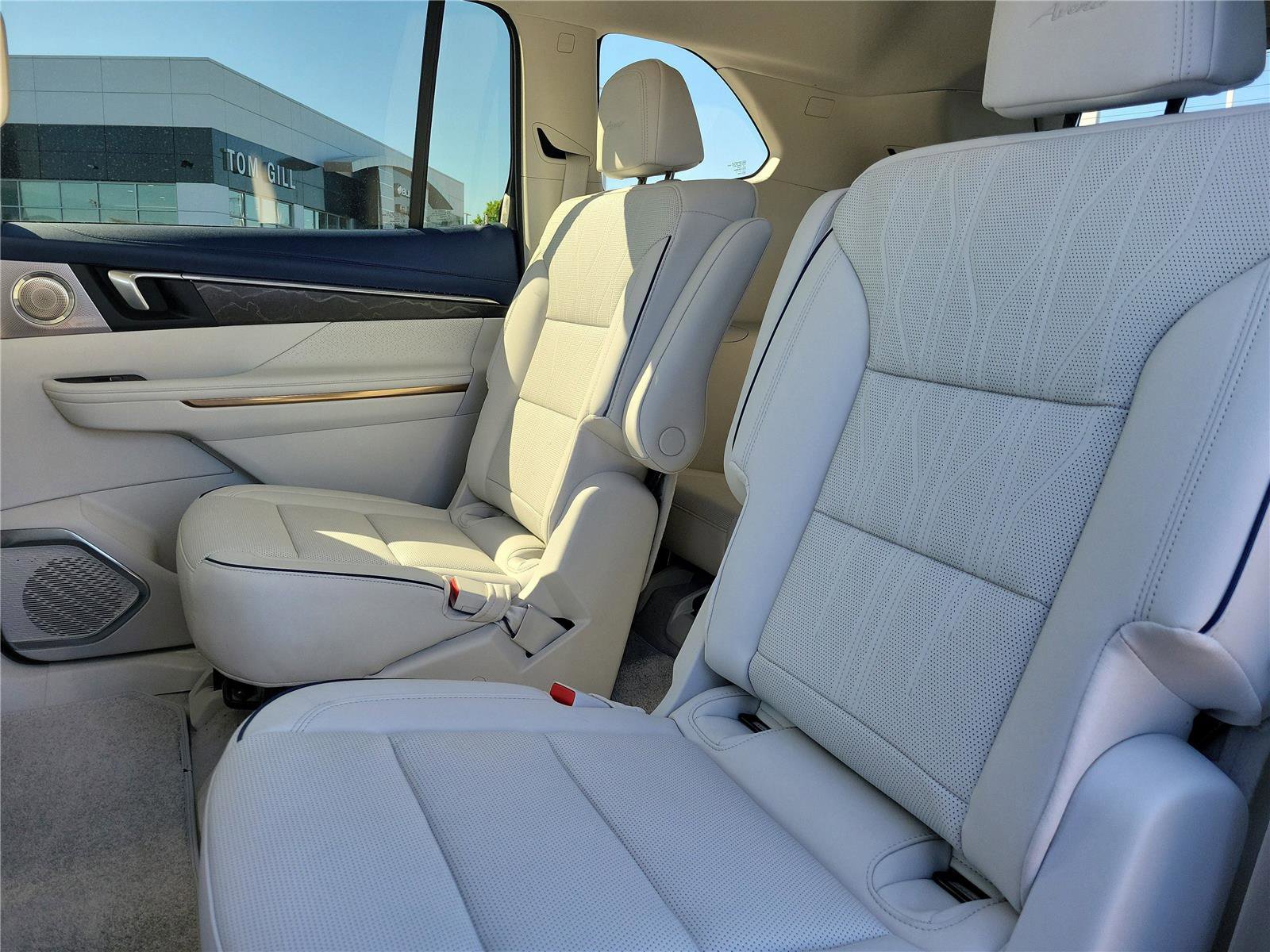 New 2026 Buick Enclave Avenir w/ Super Cruise Package image 14