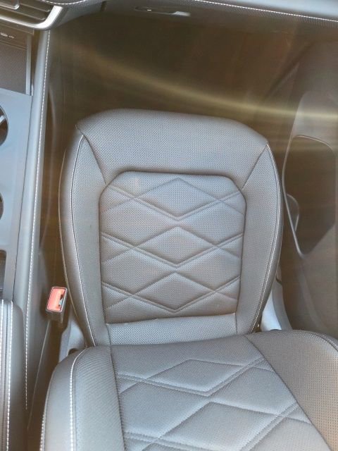 Used 2025 Volkswagen Atlas SE image 20