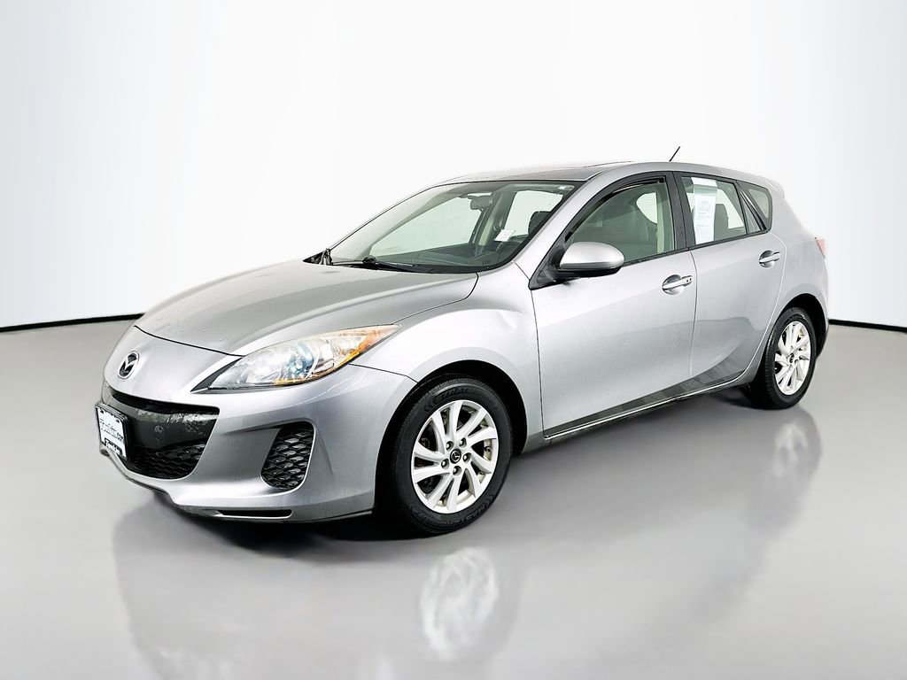 Used 2013 MAZDA MAZDA3 i Touring w/ Preferred Equipment Pkg image 4