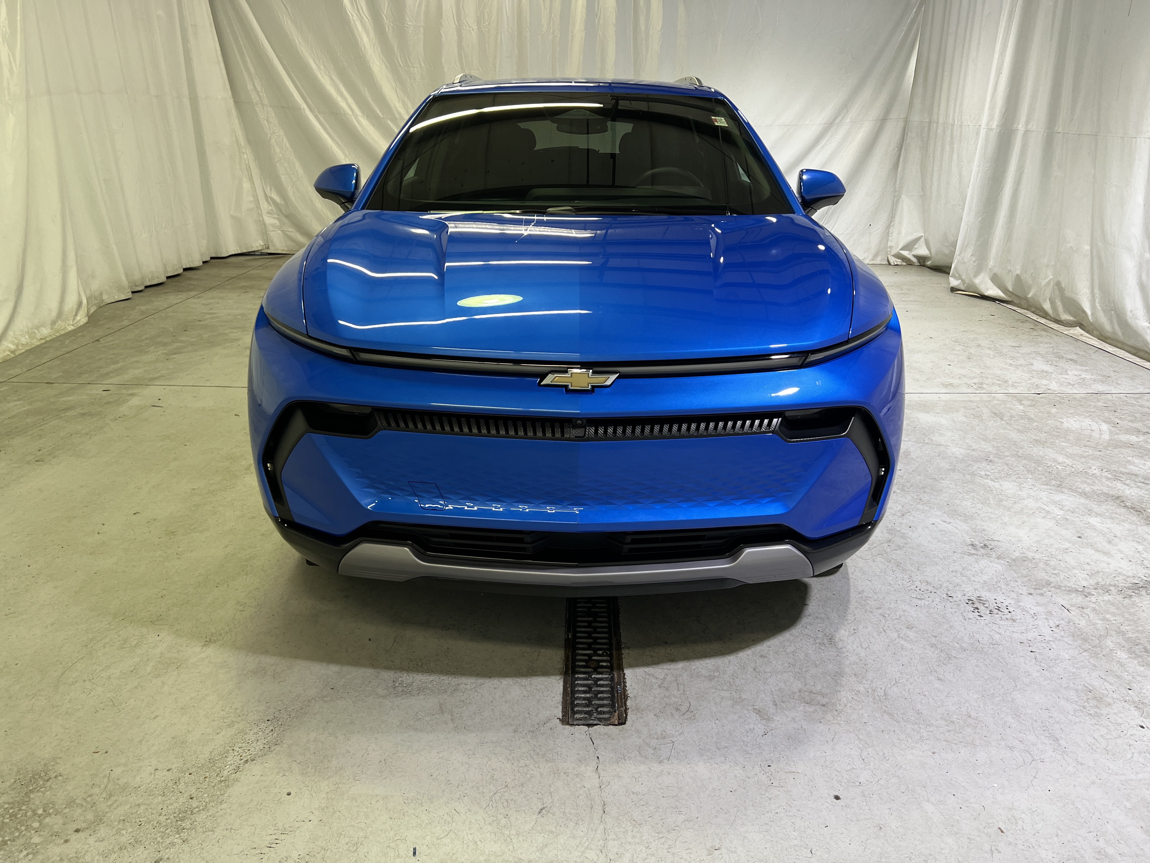 Certified 2024 Chevrolet Equinox EV LT FWD image 3