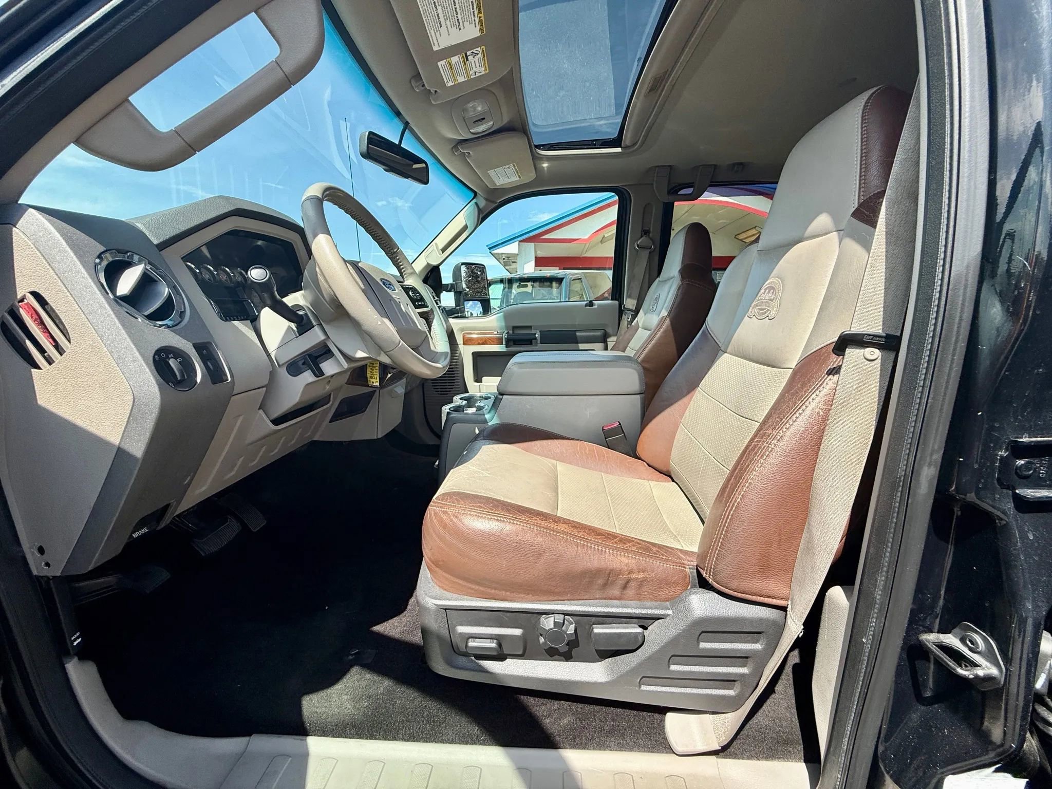 Used 2010 Ford F250 Cabela's image 9