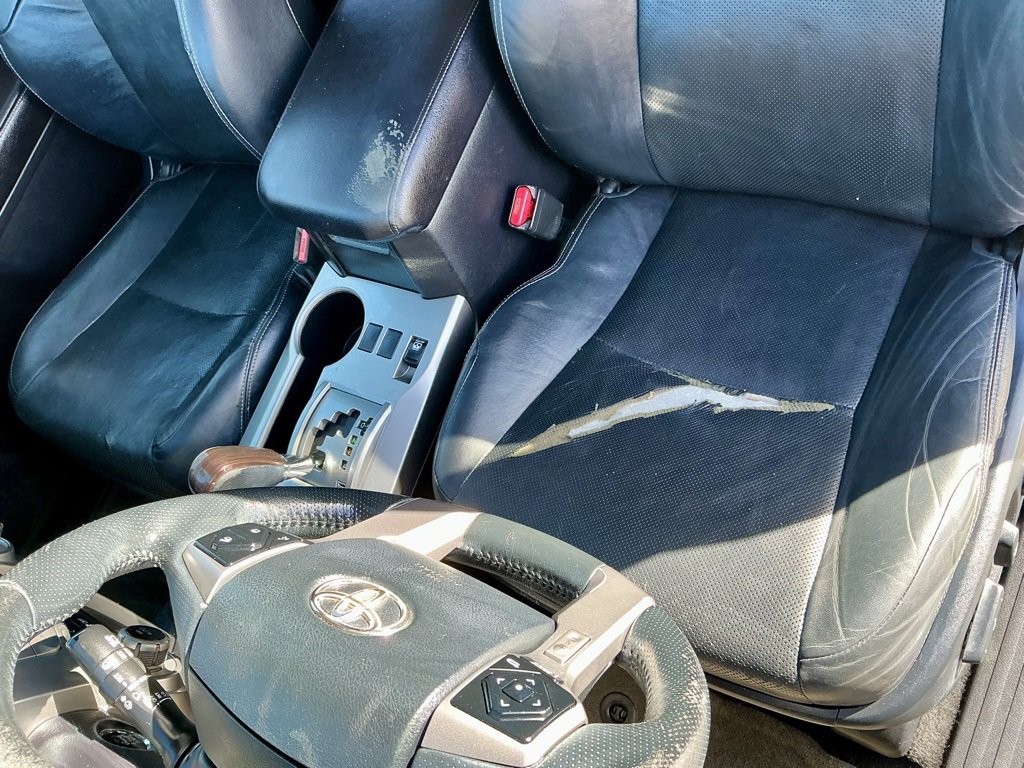 Used 2015 Toyota 4Runner Limited image 39