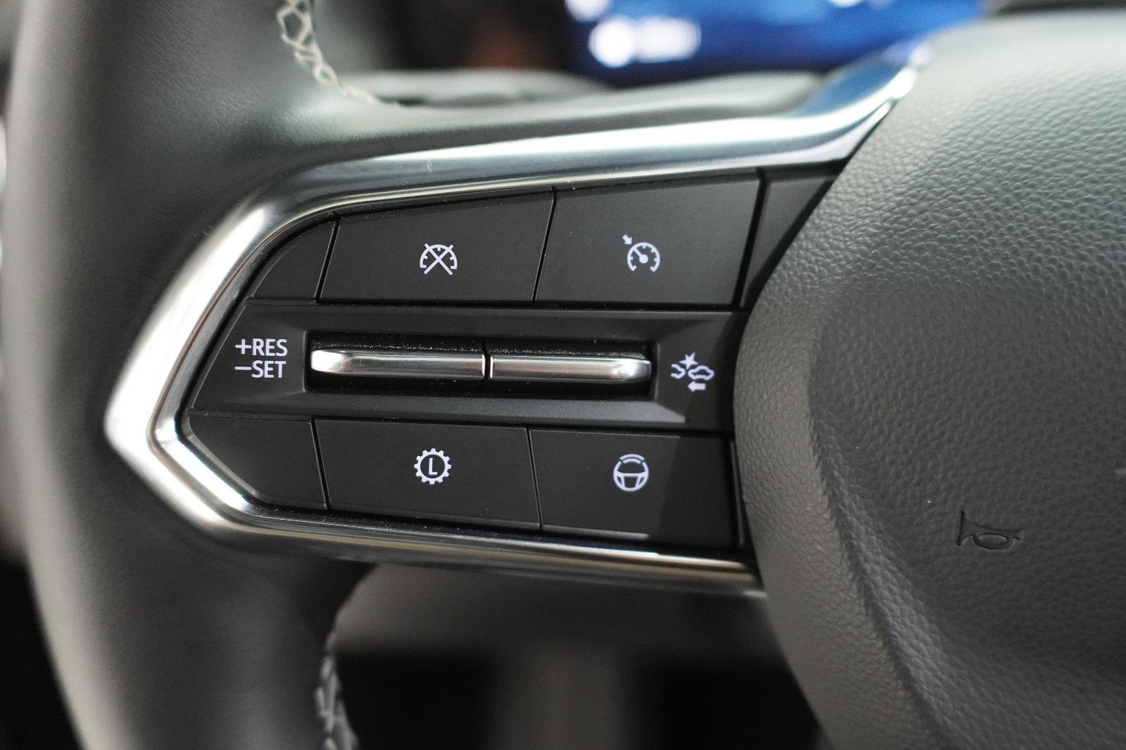 Used 2026 Chevrolet Traverse High Country w/ LPO, Floor Liner Package FWD image 22