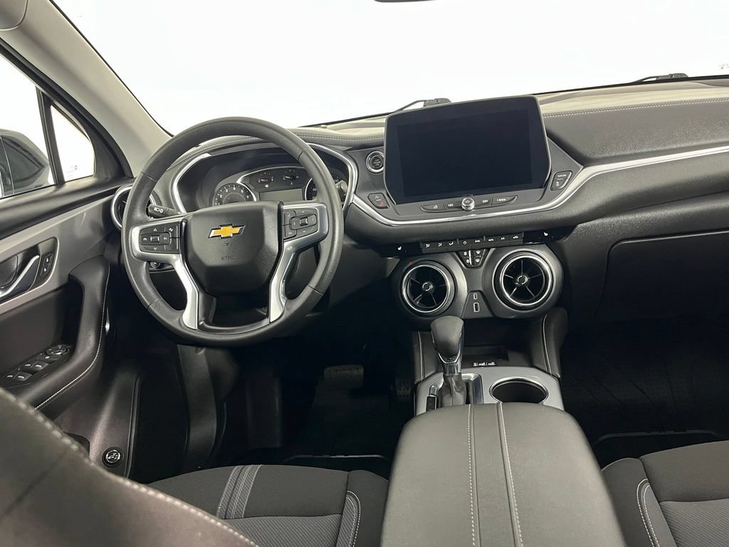 Used 2023 Chevrolet Blazer LT w/ Convenience Package FWD image 23
