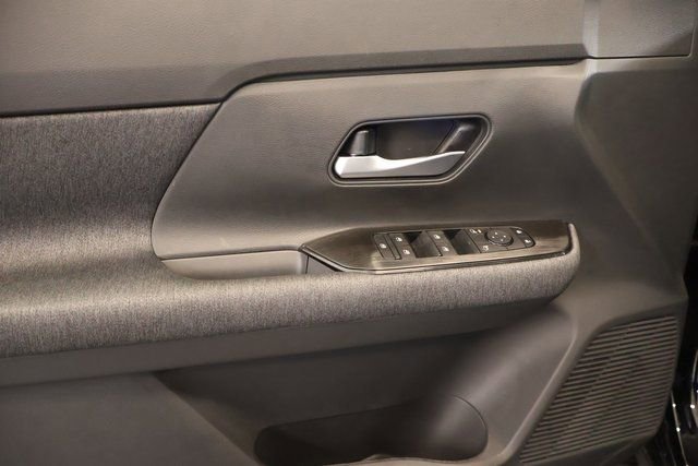 New 2026 Nissan Kicks SV w/ Cold Weather Package FWD image 9