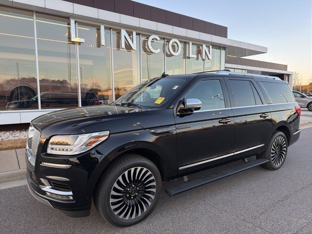Used 2021 Lincoln Navigator L Black Label w/ Cargo Convenience Package image 1