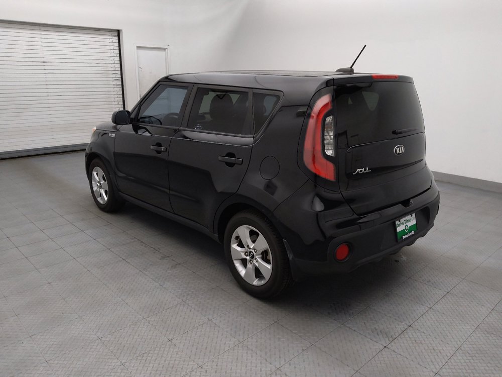 Used 2017 Kia Soul FWD image 3