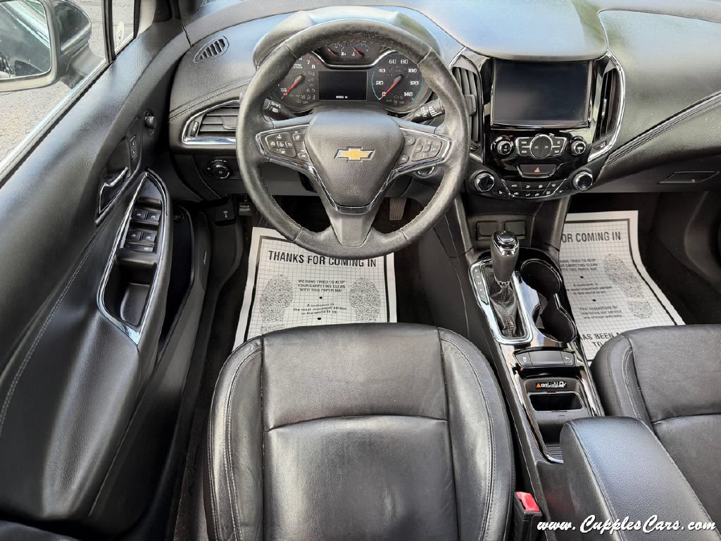 Used 2018 Chevrolet Cruze Premier w/ Premier True North Edition FWD image 16