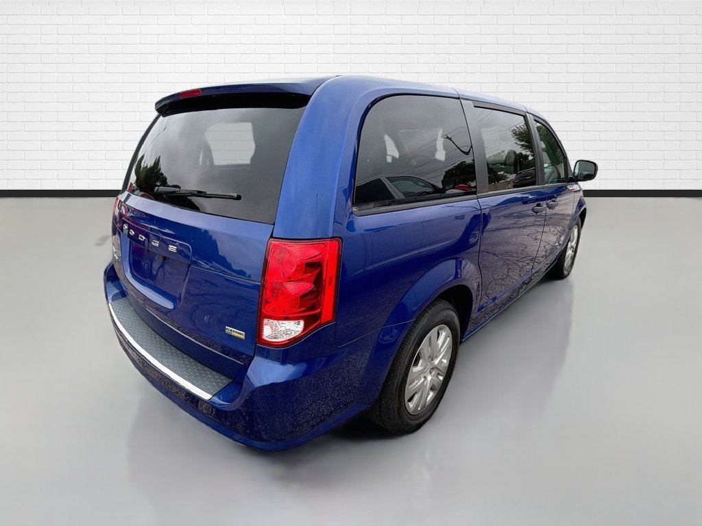 Used 2019 Dodge Grand Caravan SE w/ UConnect Hands-Free Group FWD image 6