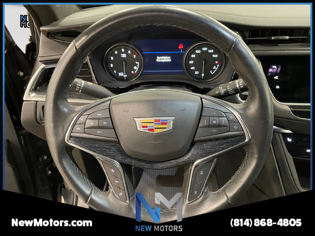 Used 2023 Cadillac XT5 Premium Luxury w/ Technology Package AWD/4WD image 13