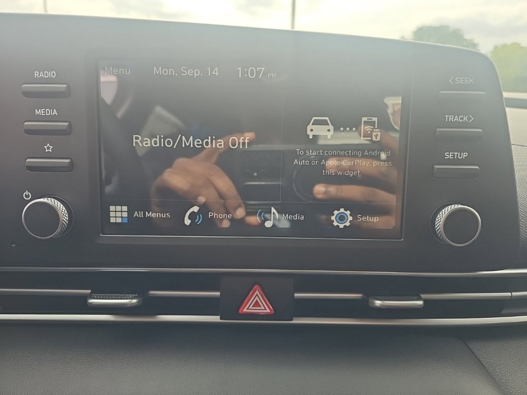 New 2026 Hyundai Elantra SE FWD image 18