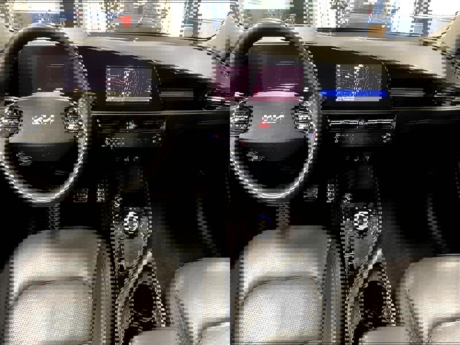 Used 2023 Kia Niro Wave w/ Wave Preserve Package FWD image 21