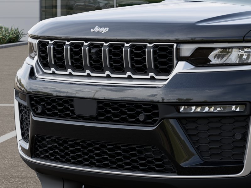 New 2026 Jeep Grand Cherokee Limited w/ Luxury Tech Group II AWD/4WD image 13