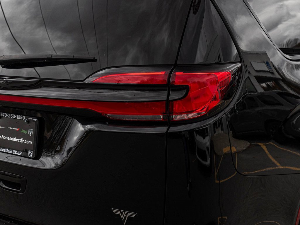 Used 2023 Chrysler Pacifica Touring-L w/ S Appearance Package image 38