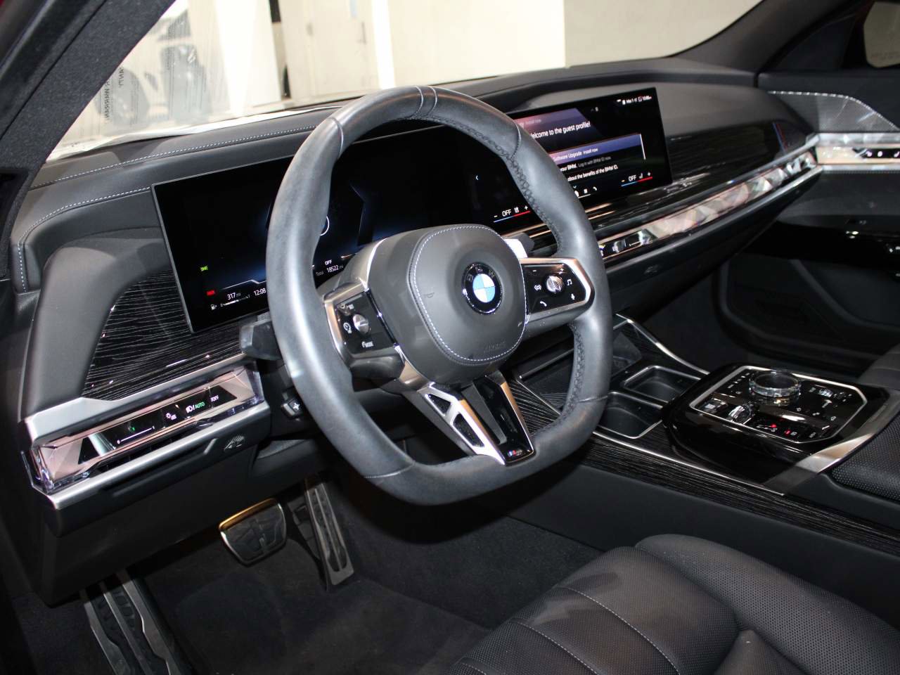 Certified 2023 BMW 740i RWD image 12