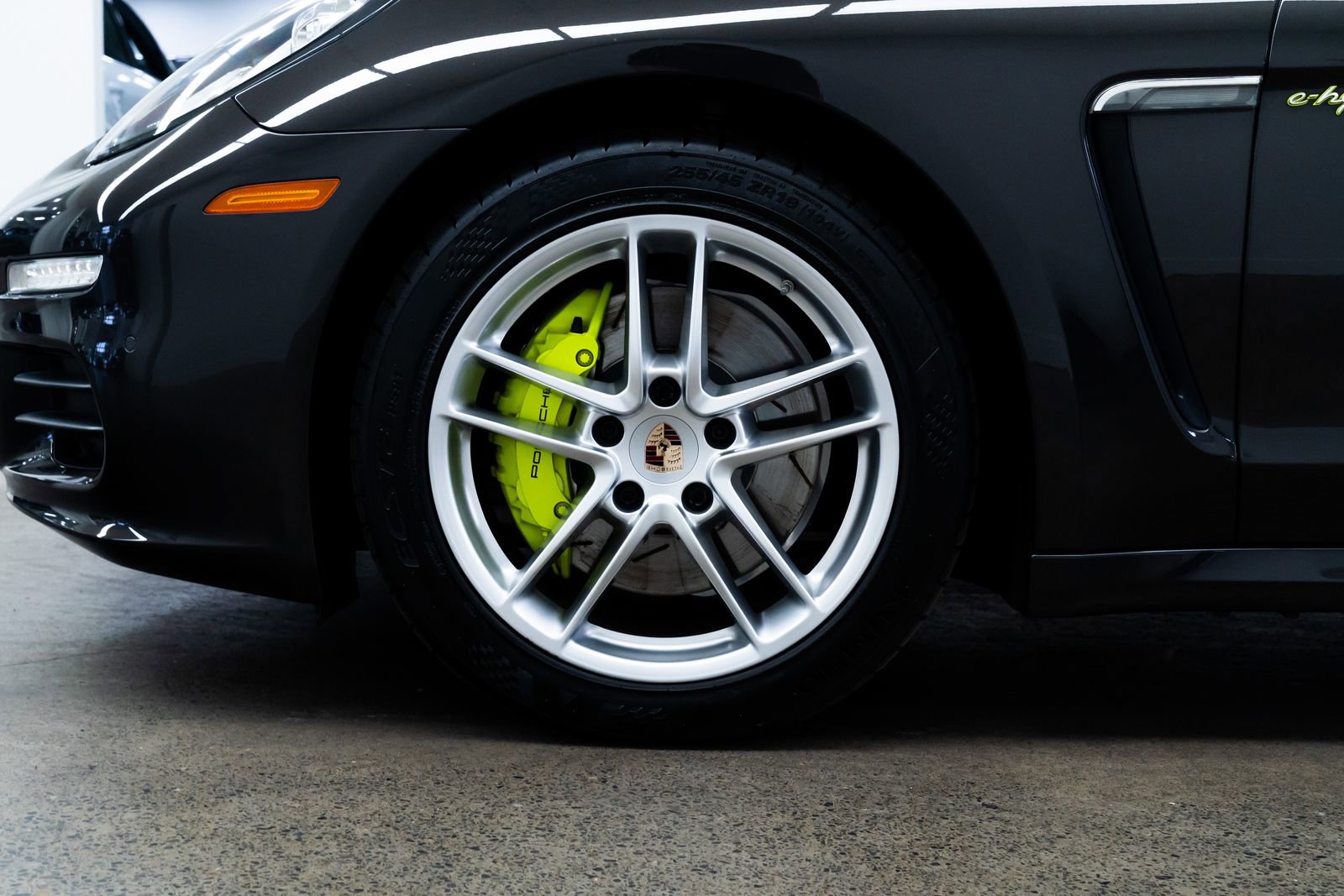 Used 2014 Porsche Panamera S image 7