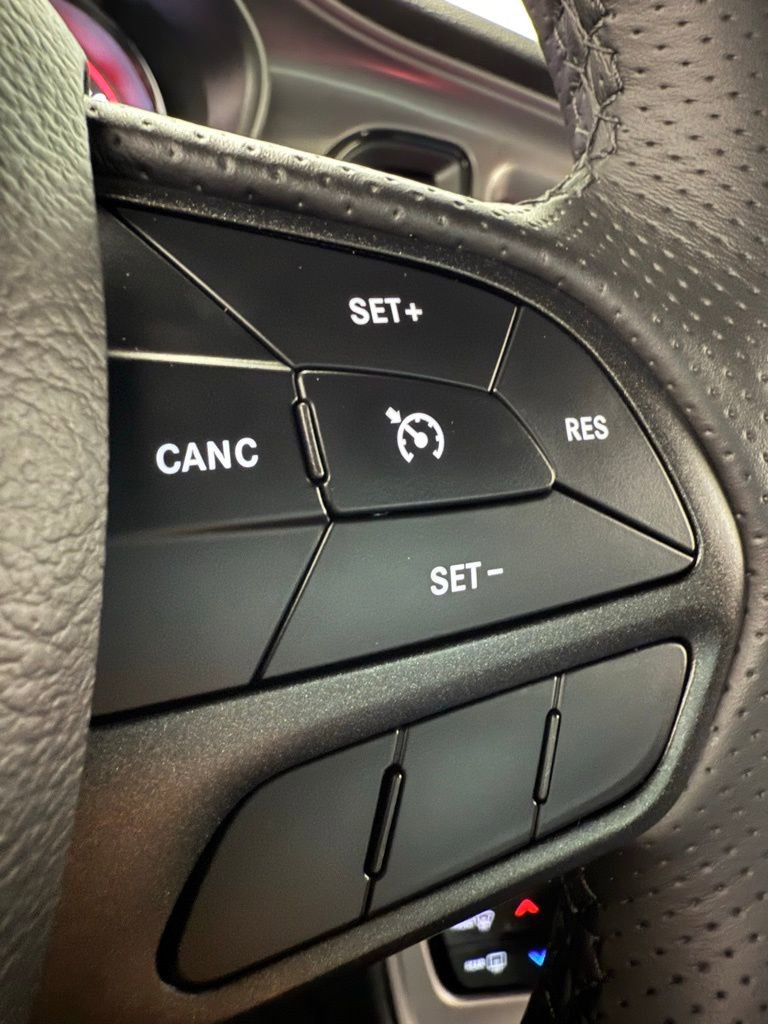 Used 2023 Dodge Challenger SXT w/ Blacktop Package image 27