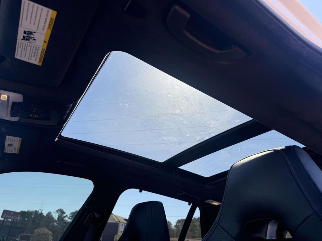 Used 2017 BMW X5 M image 23