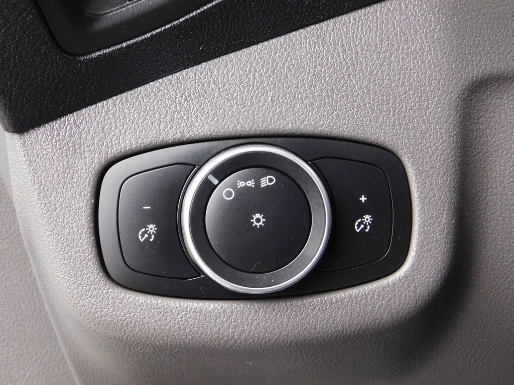 Used 2019 Ford Transit Connect XL image 23