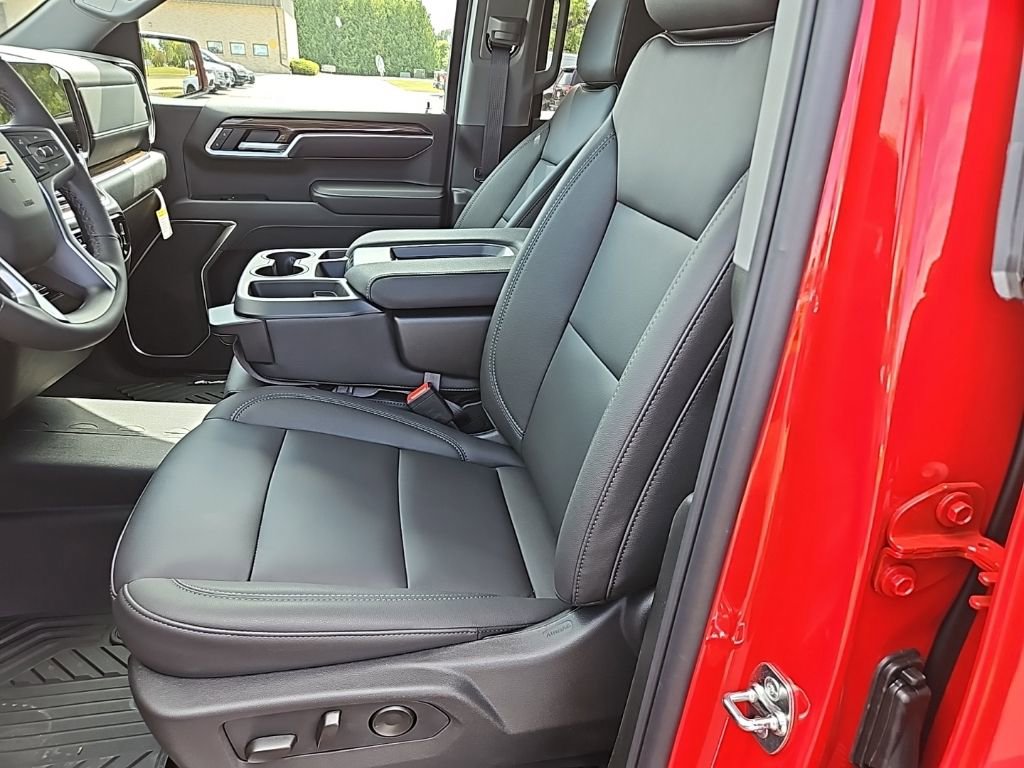 New 2026 Chevrolet Silverado 1500 LT image 22
