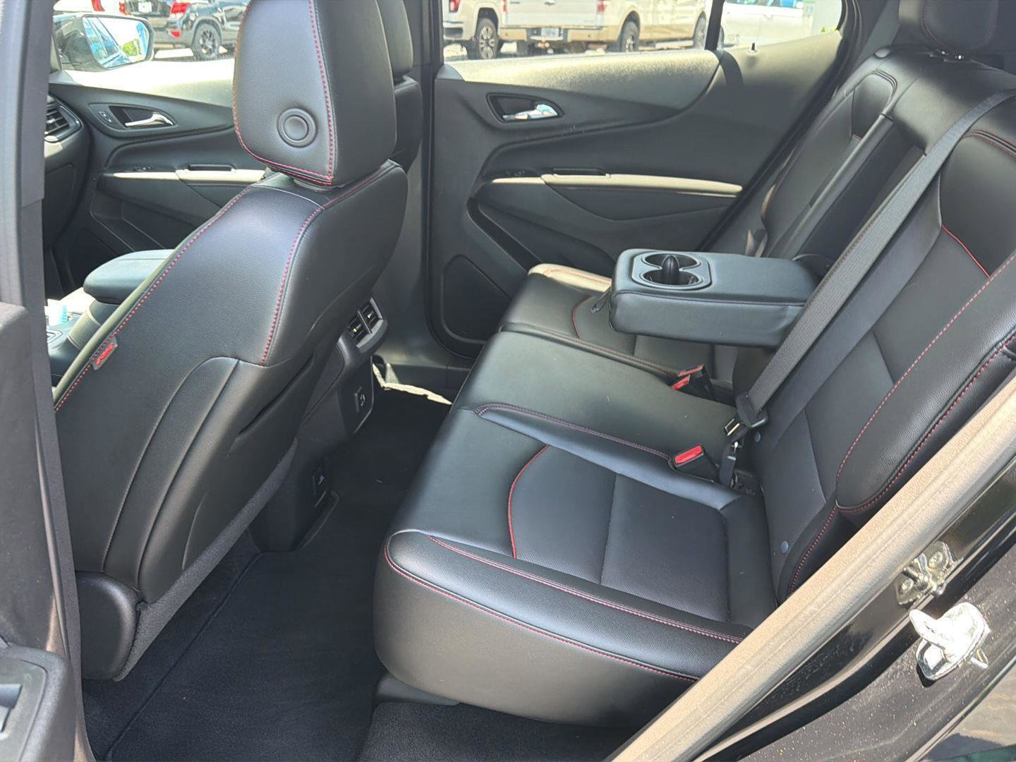 Used 2024 Chevrolet Equinox RS w/ RS Leather Package FWD image 11