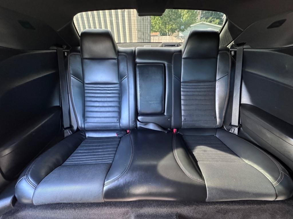 Used 2015 Dodge Challenger R/T Plus RWD image 16