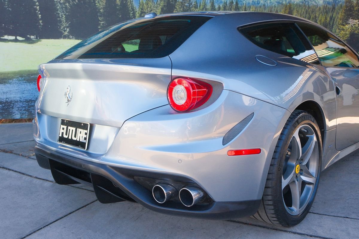 Used 2012 Ferrari FF AWD/4WD image 32