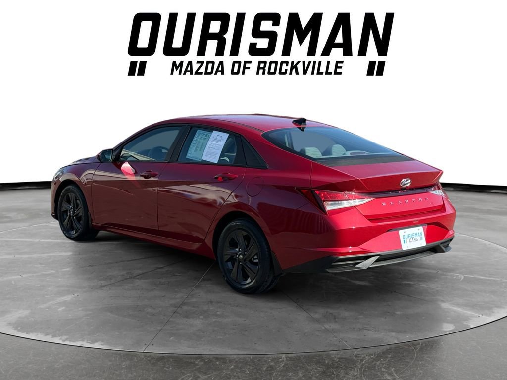 Used 2022 Hyundai Elantra SEL image 4
