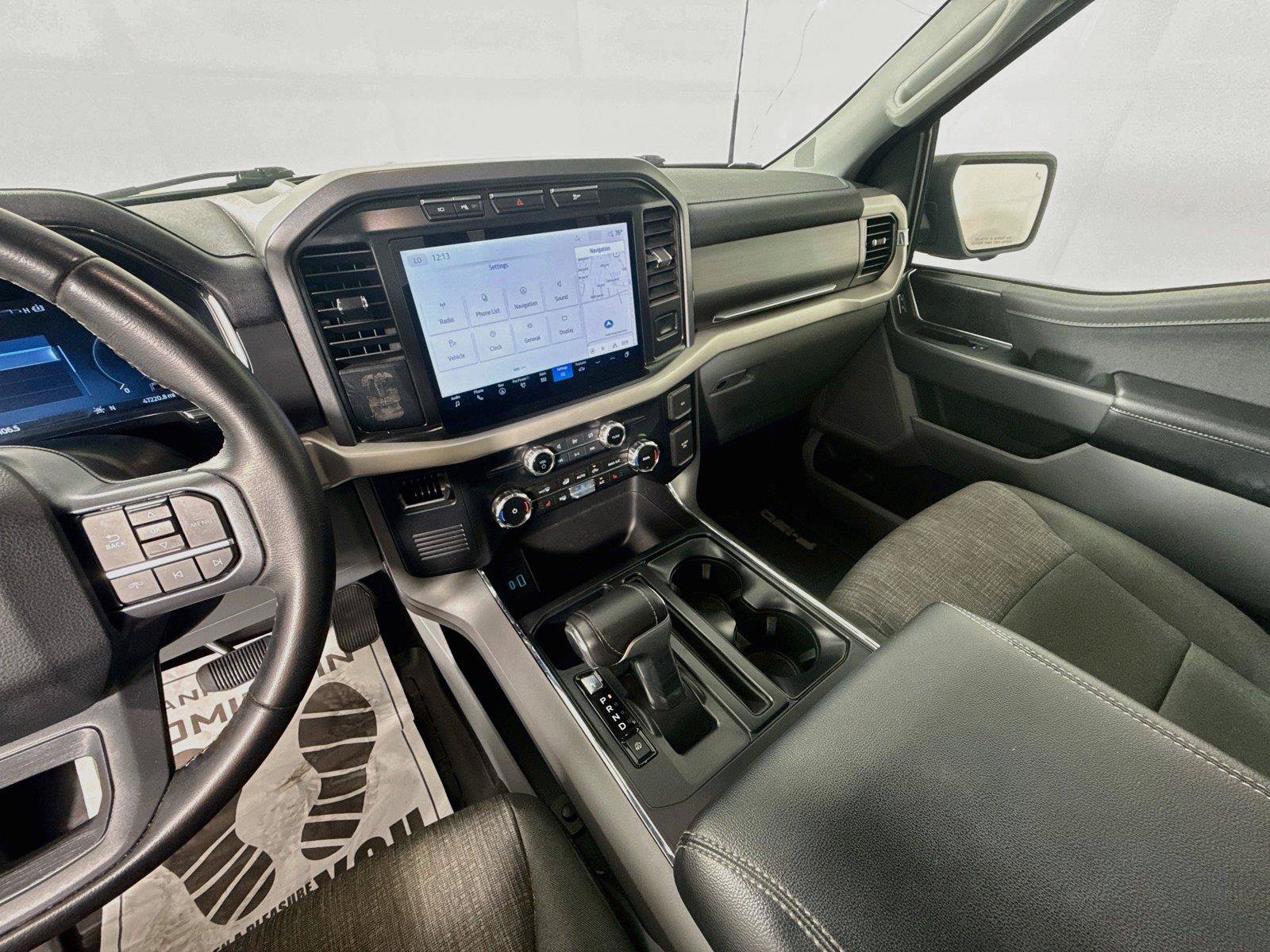 Used 2023 Ford F150 Lightning XLT AWD/4WD image 18