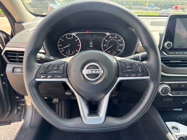 Used 2024 Nissan Altima 2.5 SV FWD image 27