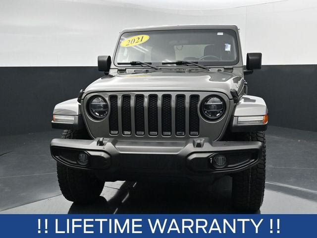 Used 2021 Jeep Wrangler Unlimited Sahara AWD/4WD image 3