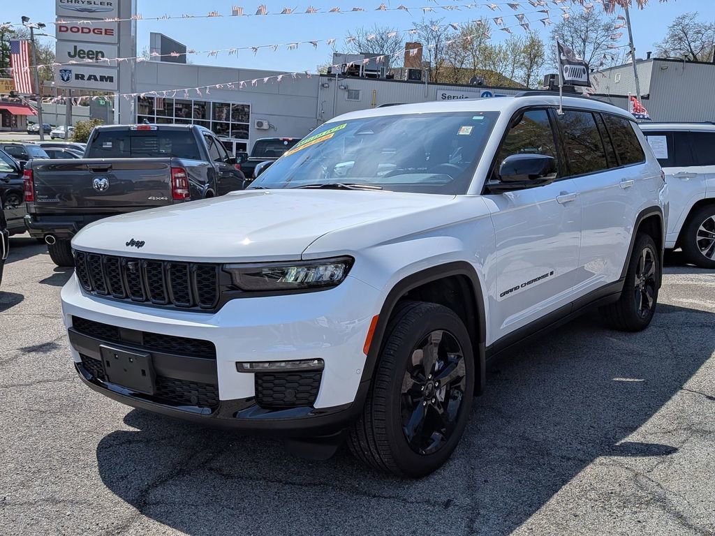 Used 2025 Jeep Grand Cherokee L Limited w/ Luxury Tech Group II image 1
