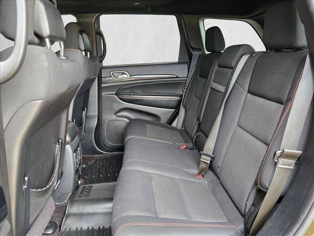 Used 2016 Jeep Grand Cherokee Laredo 75th Anniversary AWD/4WD image 17