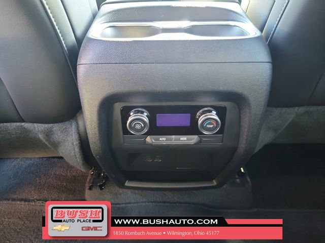 Used 2025 Buick Enclave Preferred image 13