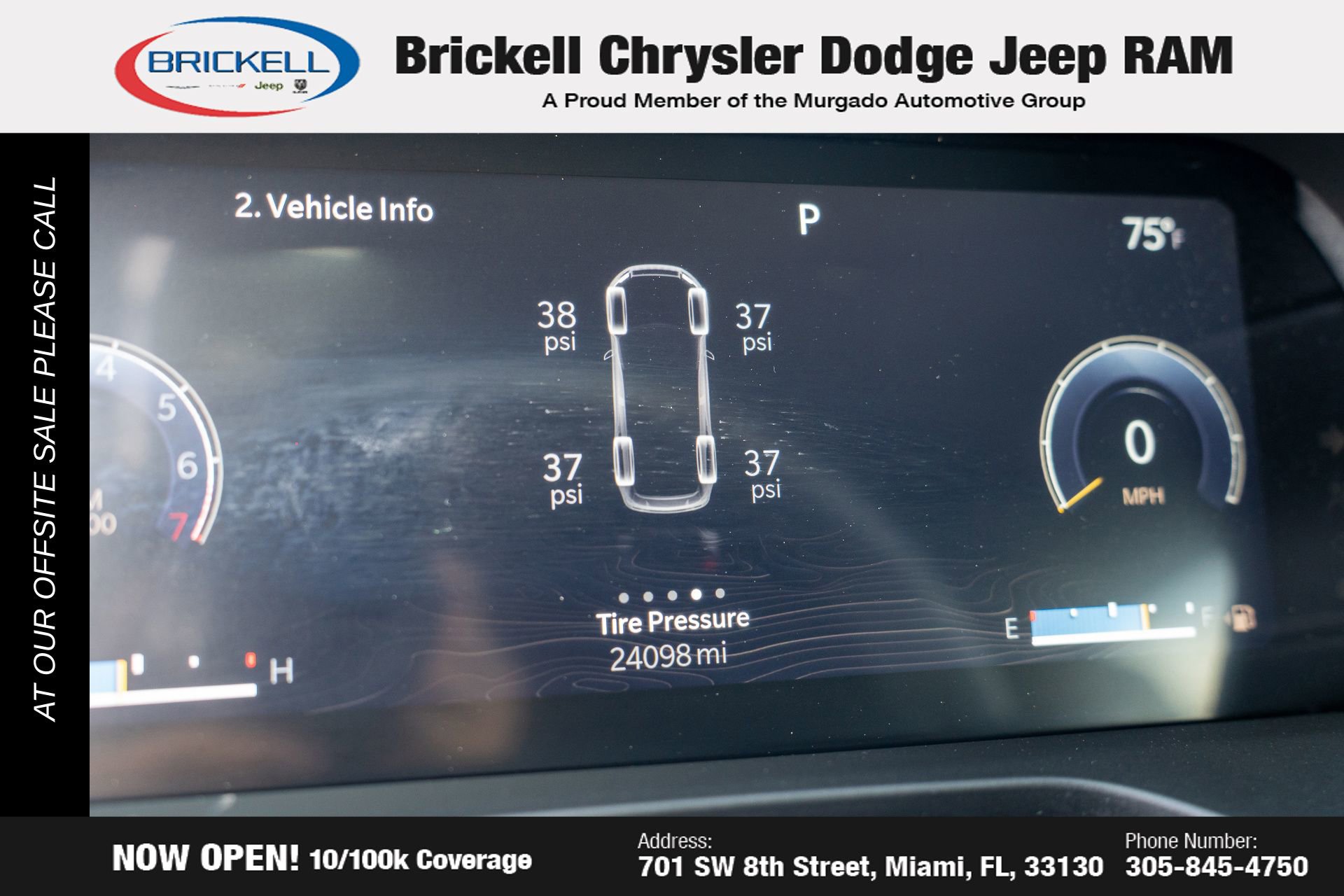 Used 2023 Jeep Grand Cherokee L Laredo image 38