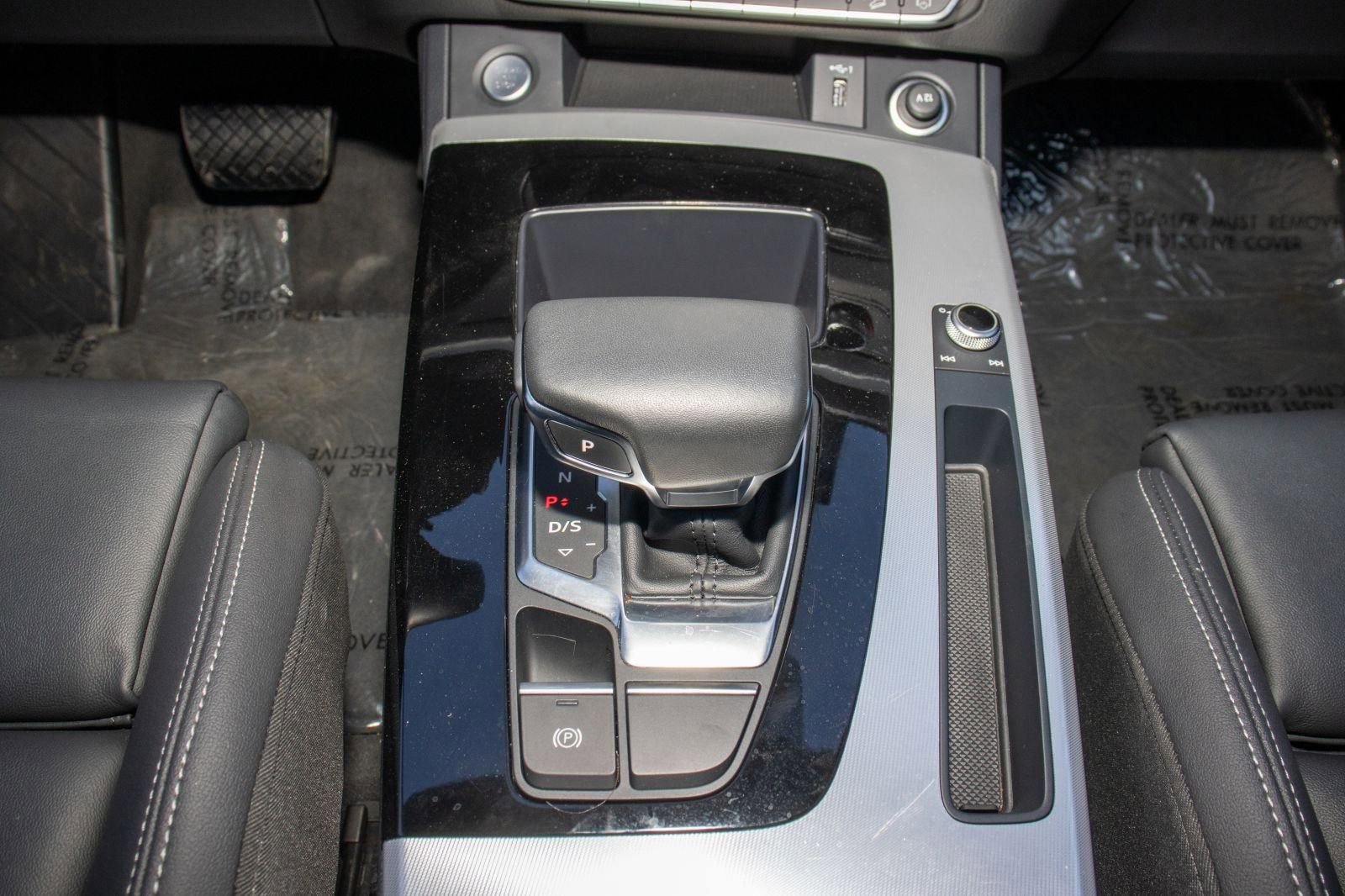 Used 2025 Audi Q5 2.0T Premium image 25